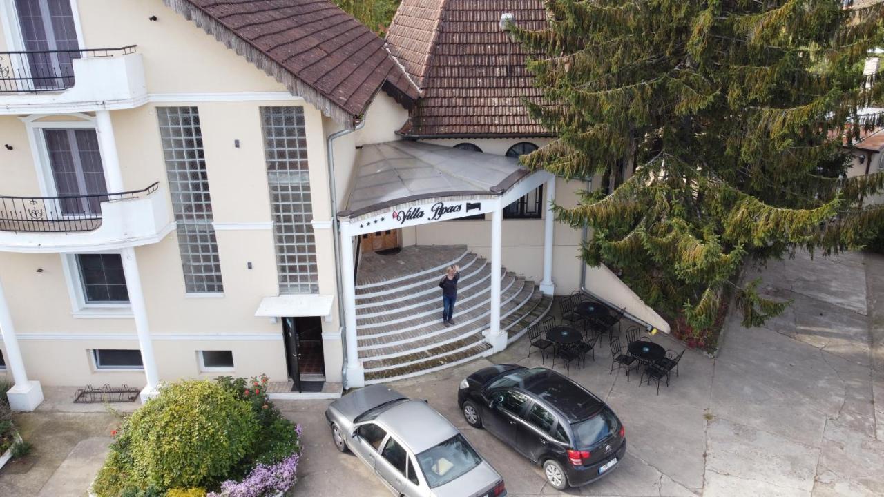 B&B Villa Pipacs Feketic Exterior photo