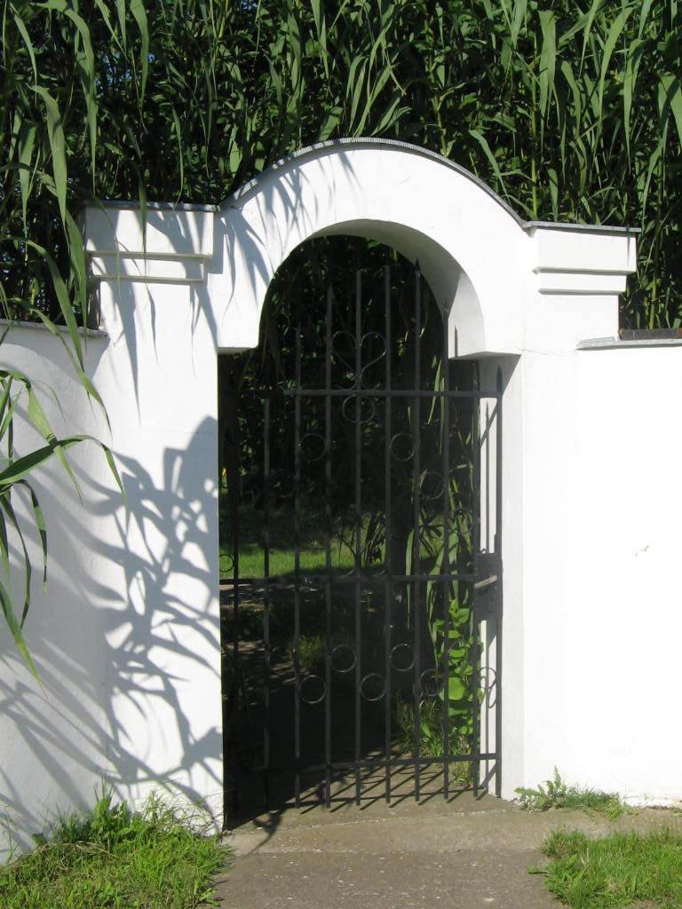 B&B Villa Pipacs Feketic Exterior photo